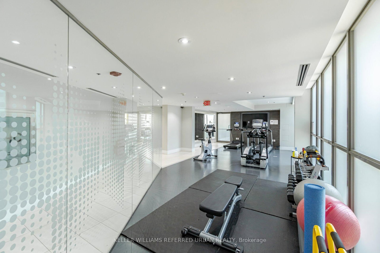 90 Trinity Street • #607 • Toronto, ON photo 32