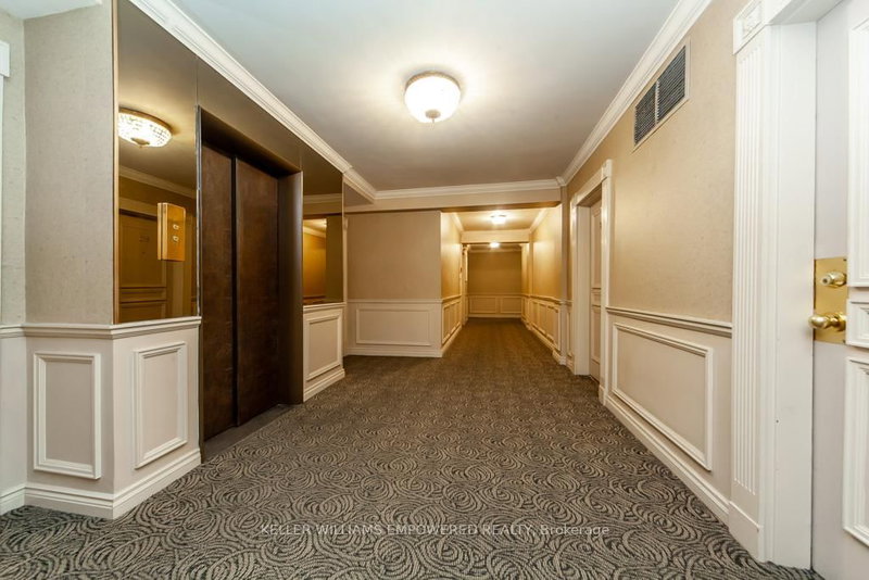 205 - 740 Eglinton Avenue W