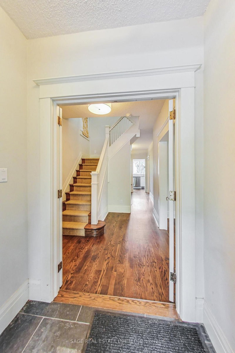 46 Alberta Avenue
