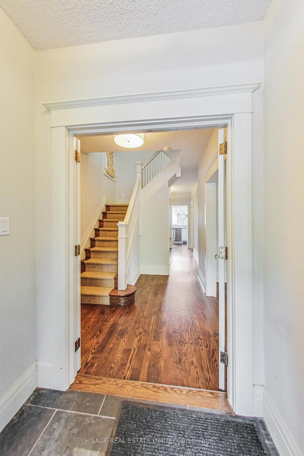 46 Alberta Avenue