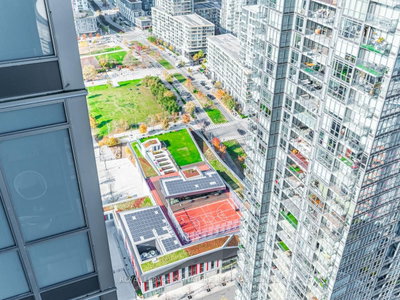 11 Brunel Court • #5005 • Toronto, ON