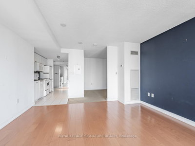 11 Brunel Court • #5005 • Toronto, ON