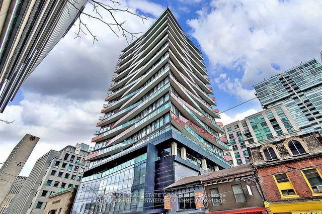 812 - 215 Queen Street W