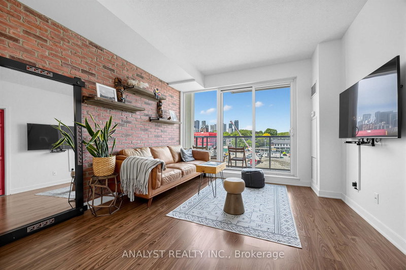 home for lease on 504-260 Sackville Street