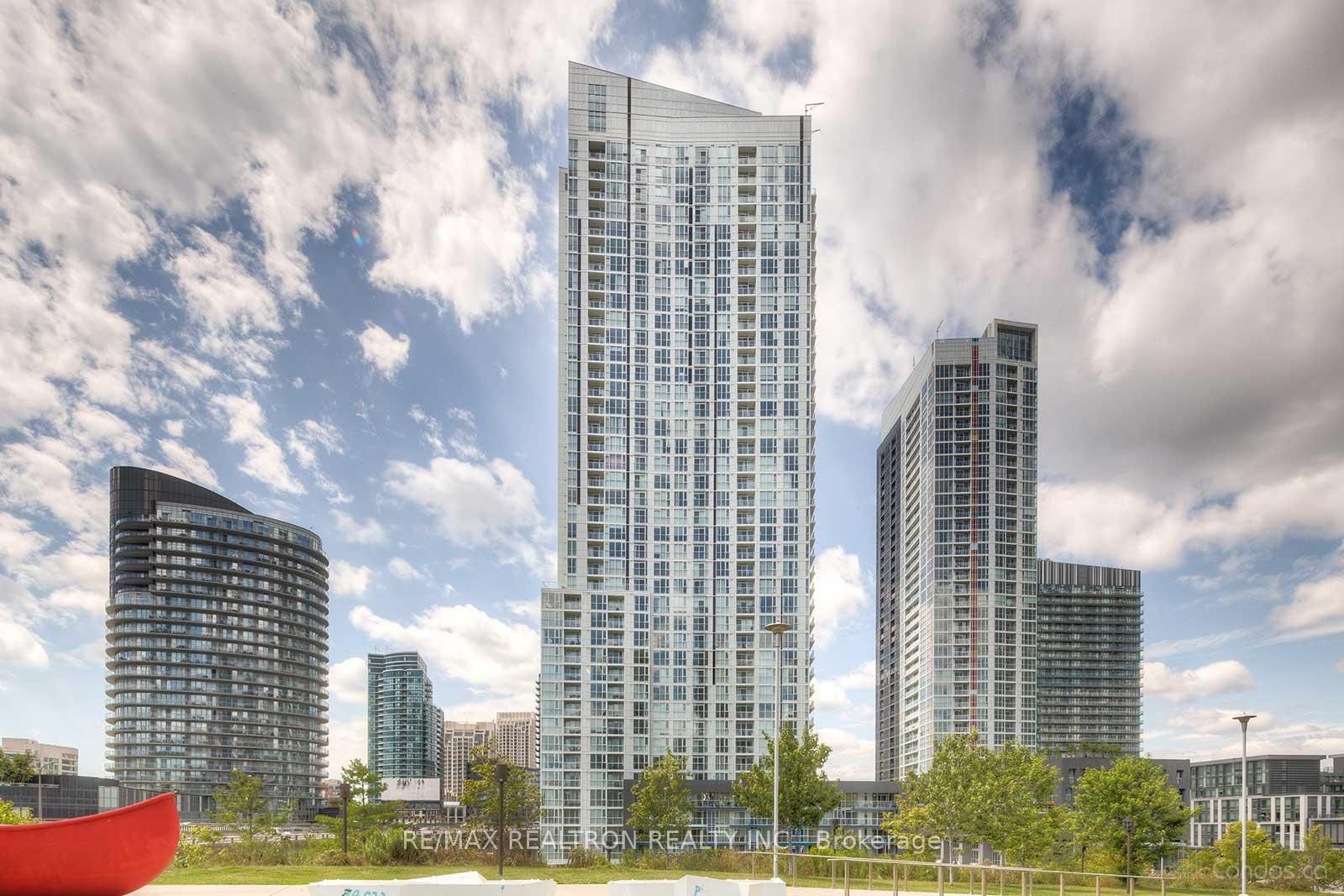 3108-85 Queens Wharf Road, Toronto, ON