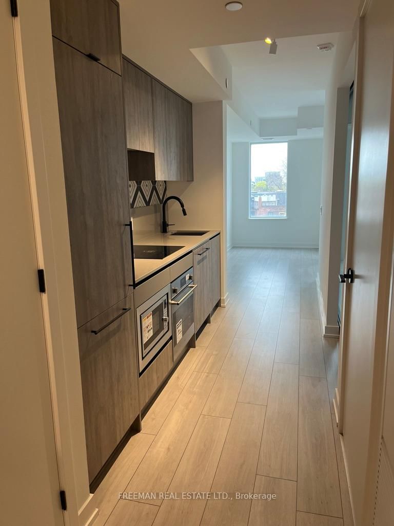 406 - 5 Lakeview Avenue