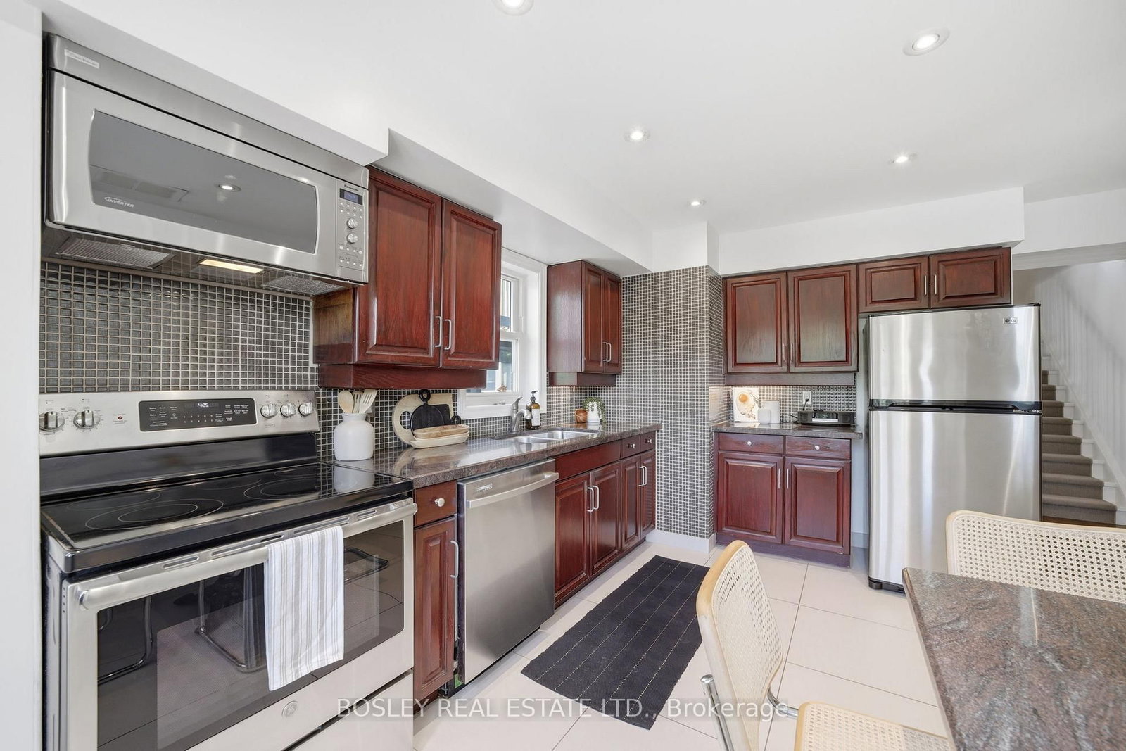 889 W Adelaide Street • #B • Toronto, ON photo 12