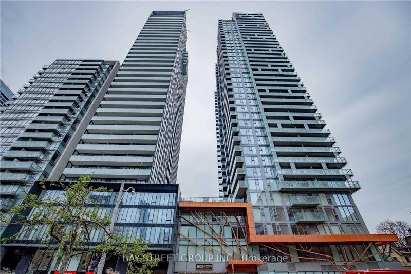 home for lease on 3106-50 WELLESLEY Street E