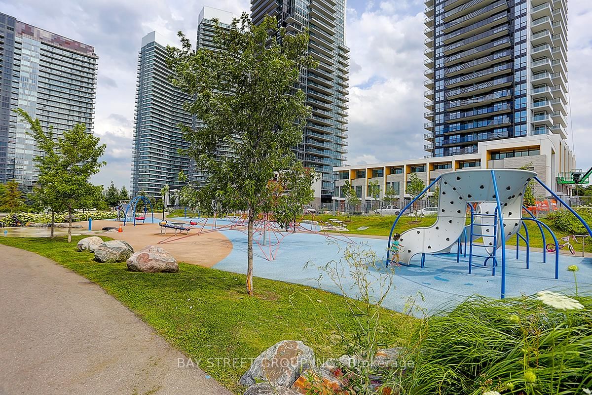 95 Mcmahon Drive • #2512 • Toronto, ON photo 16