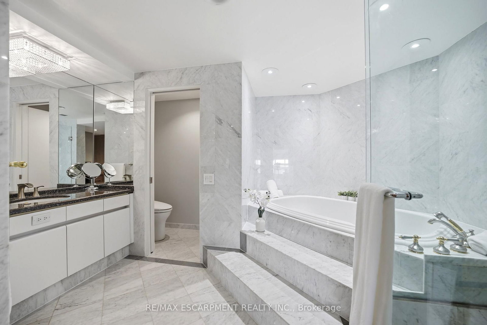 460 W Queens Quay Way • #803E • Toronto, ON photo 24