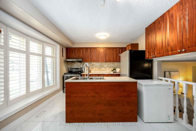 104 Billington Crescent