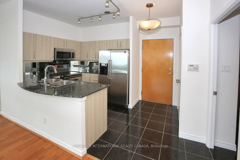 SPH22 - 600 Queens Quay W