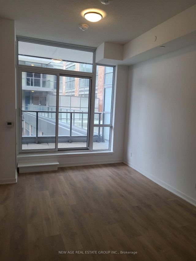 209 - 38 Forest Manor Road