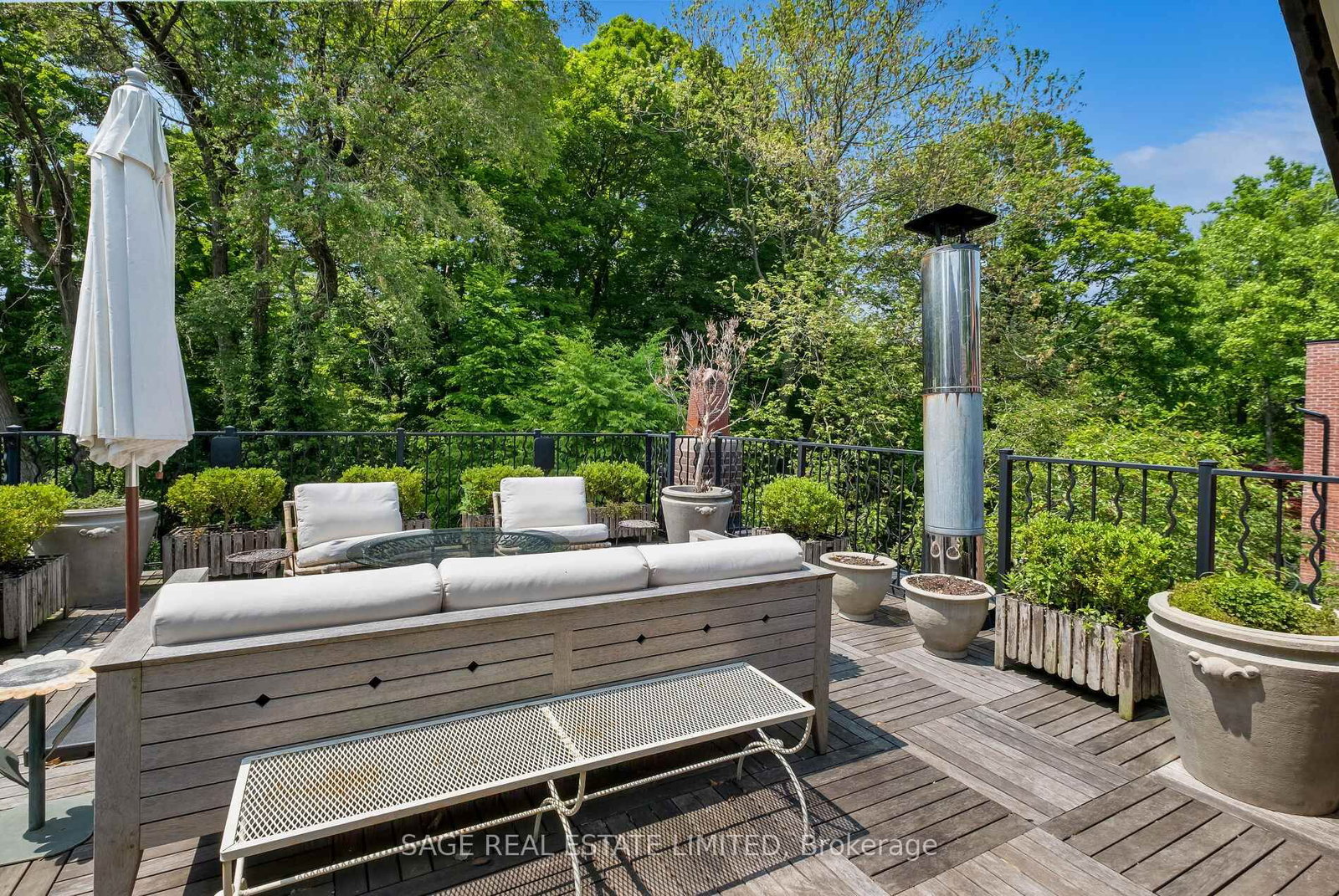 104 Park Road • Toronto, ON photo 43