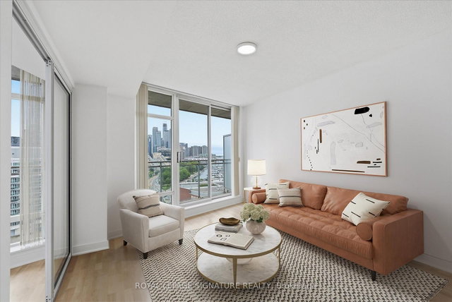 1605 - 650 Queens Quay W