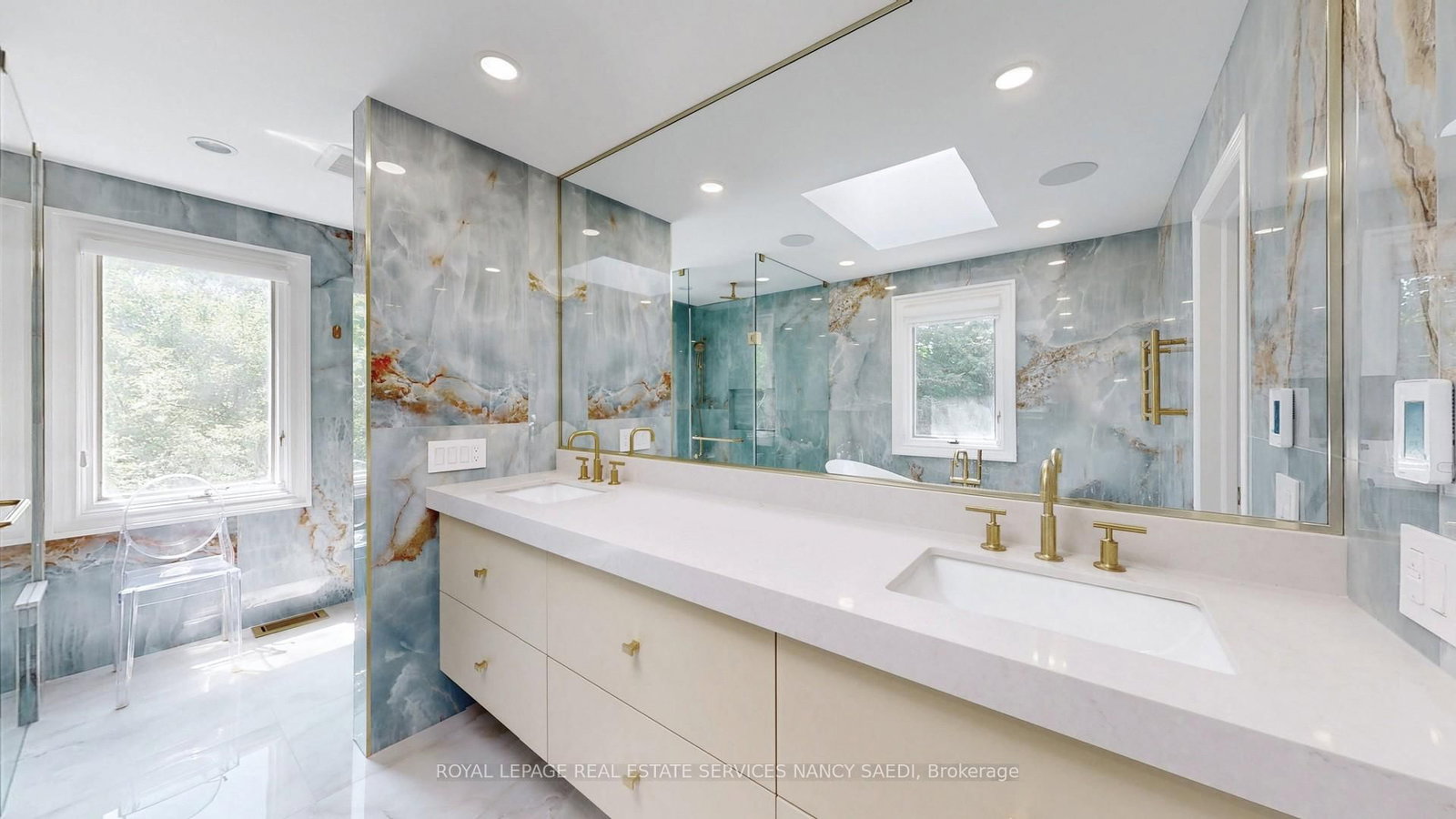 21 Forest Heights Boulevard • Toronto, ON photo 32