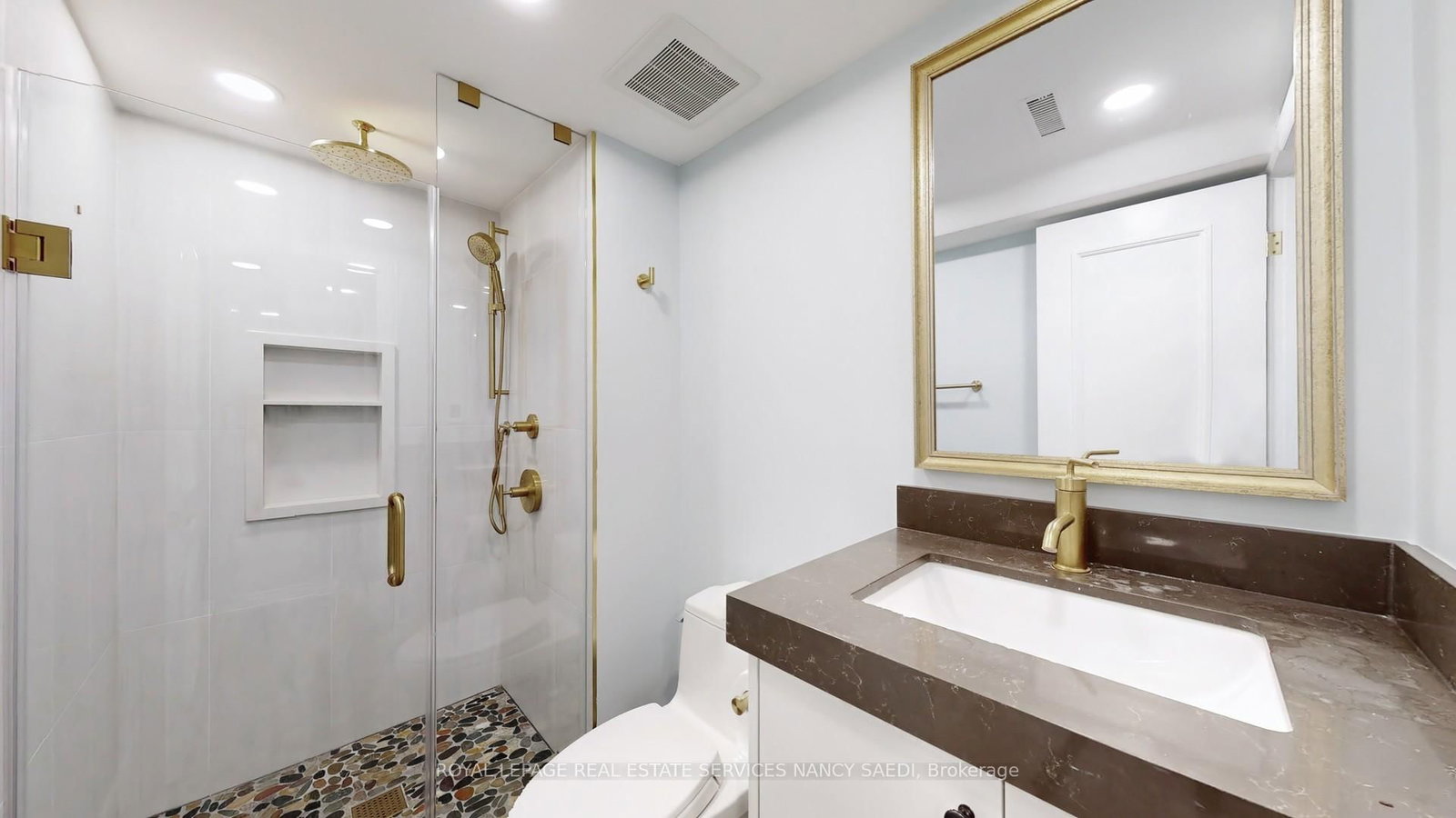 21 Forest Heights Boulevard • Toronto, ON photo 44