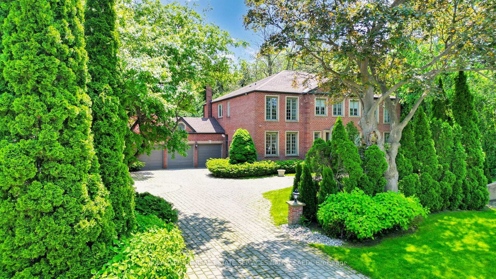 21 Forest Heights Boulevard • Toronto, ON photo 48