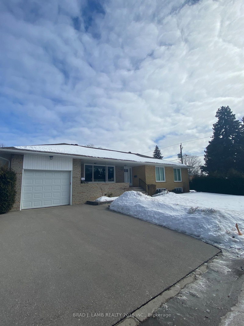 Lower - 267 Maxwell Street