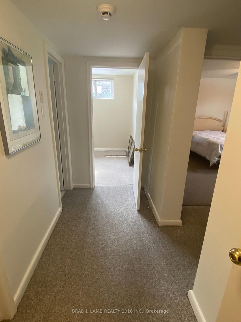 Lower - 267 Maxwell Street
