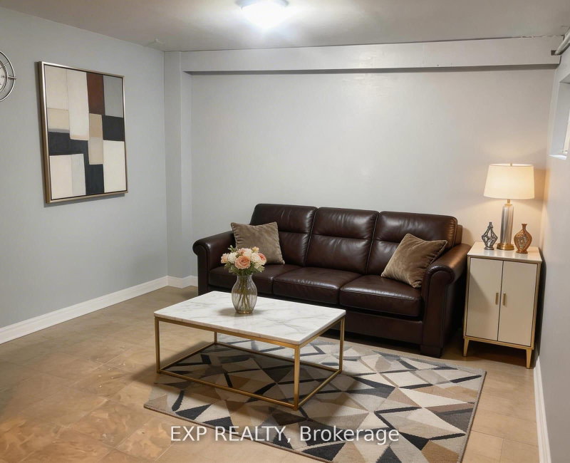 111 - 55 Godstone Road