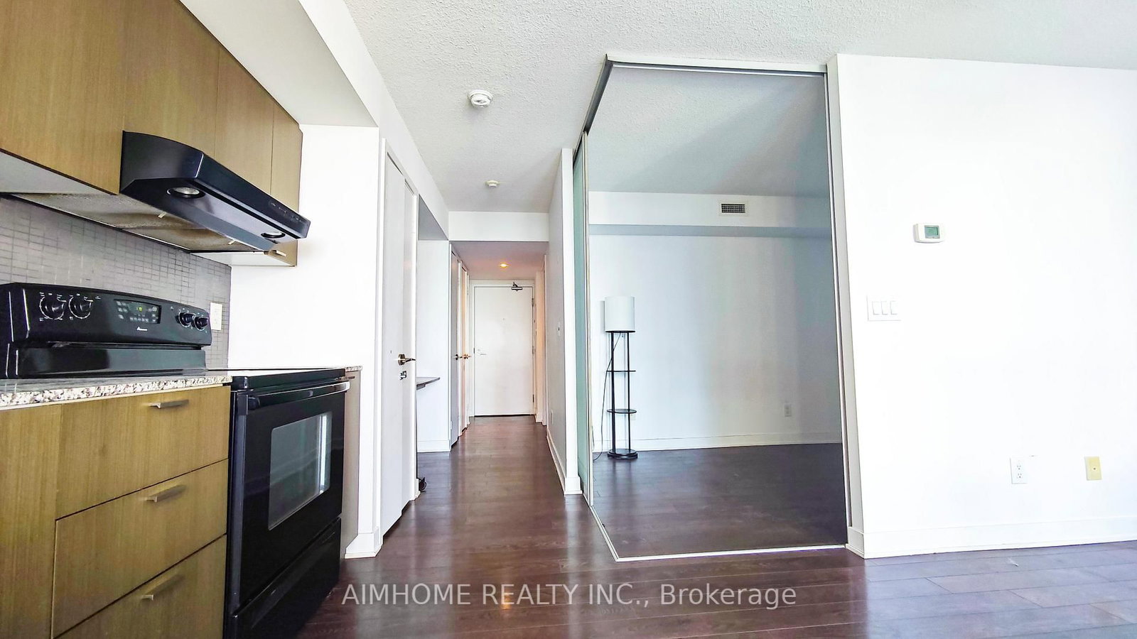 110 E Charles Street • #1510 • Toronto, ON photo 16