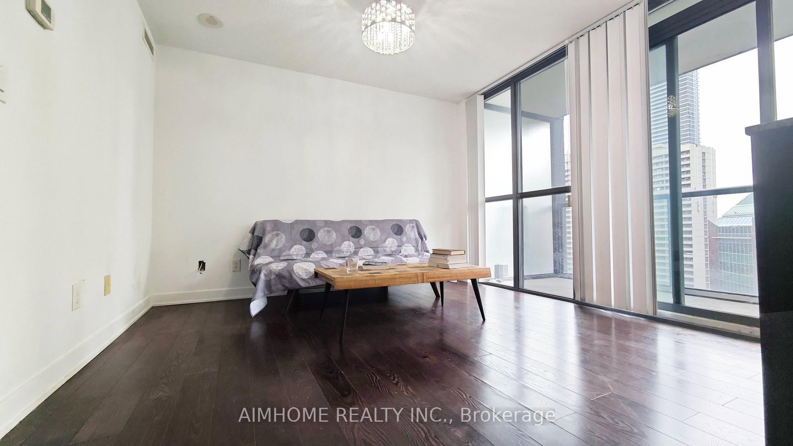 110 E Charles Street • #1510 • Toronto, ON photo 2