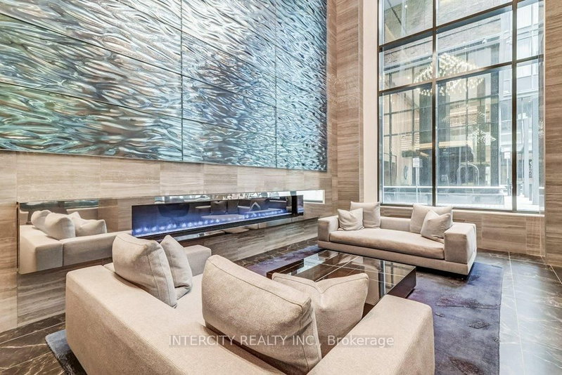 4806 - 115 Blue Jays Way