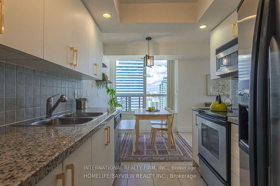 2512-10 Northtown Way, Toronto, ON, photo 2