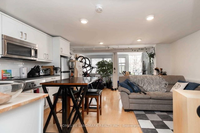 3 - 105 Chatsworth Drive
