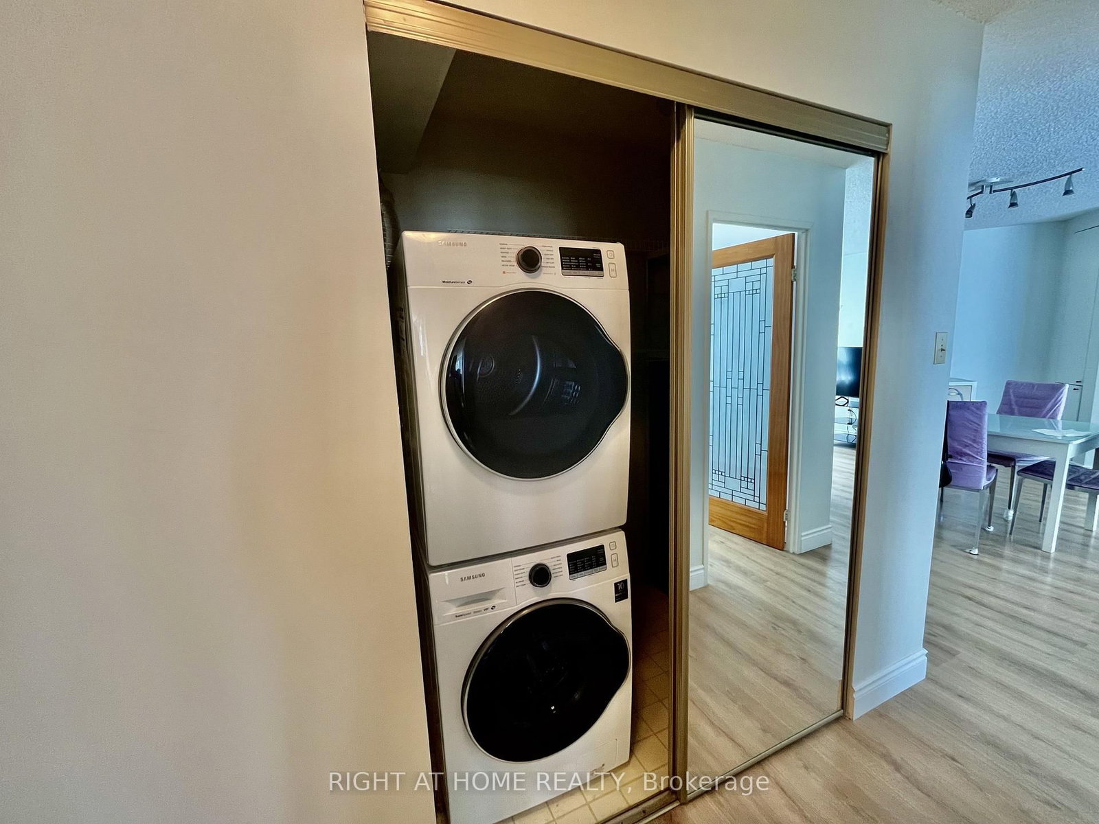 25 W Maitland Street • #1001 • Toronto, ON photo 15