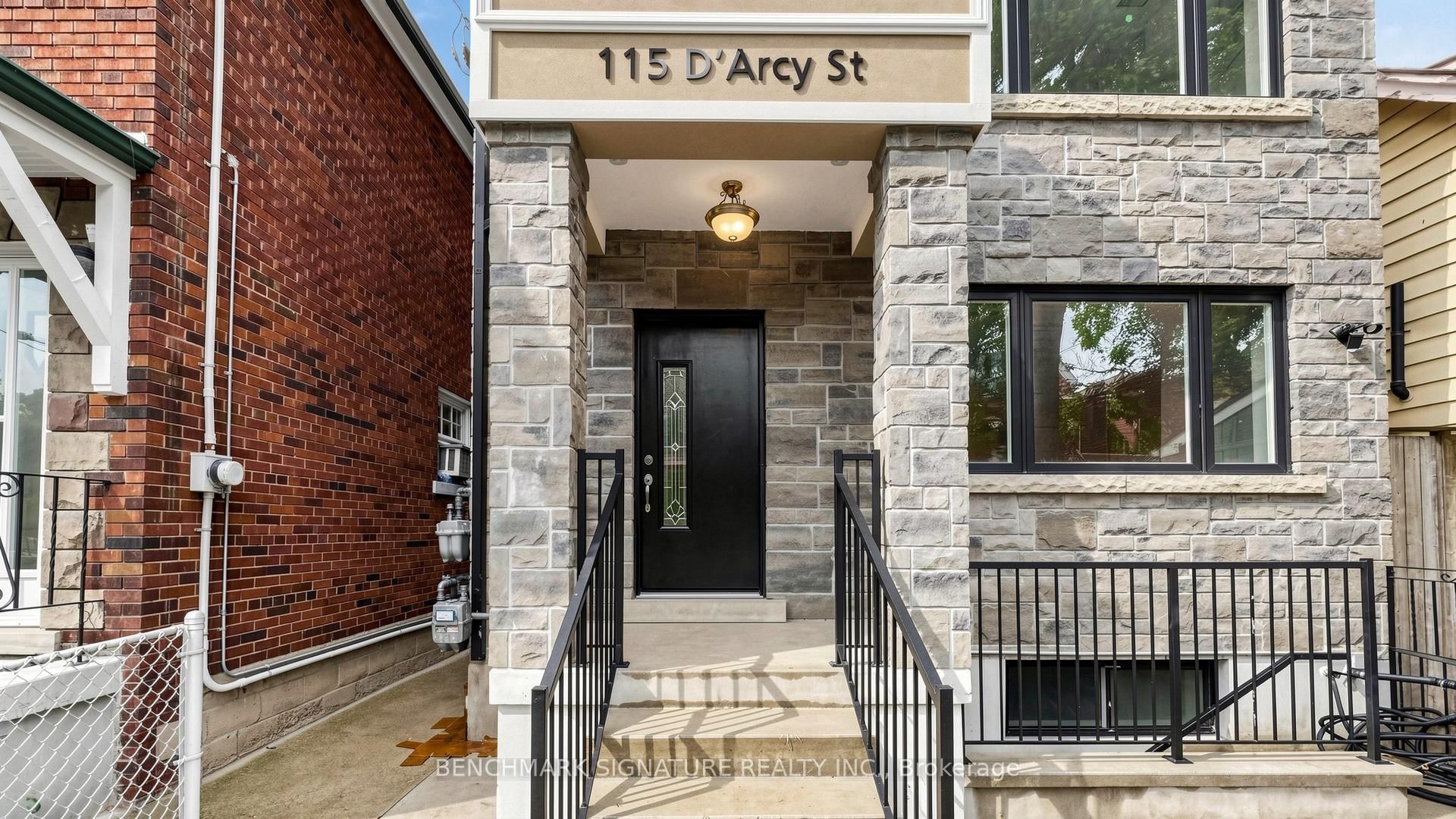 115 D'arcy Street, Unit 3rd Floor