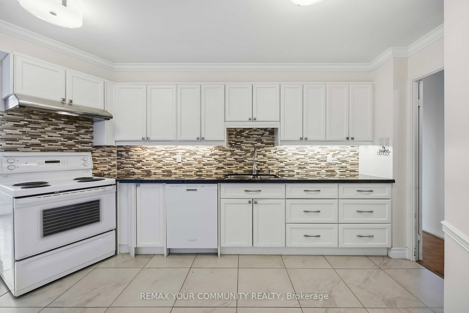 150 Neptune Drive • #801 • Toronto, ON photo 11