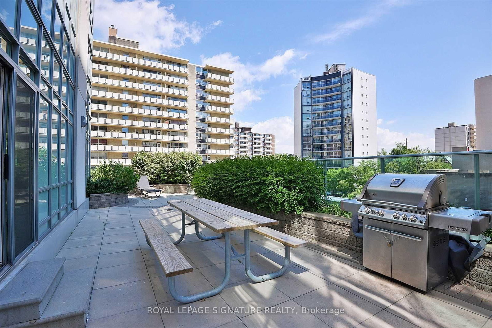 212 Eglinton Avenue E • #1411 • Toronto, ON photo 28