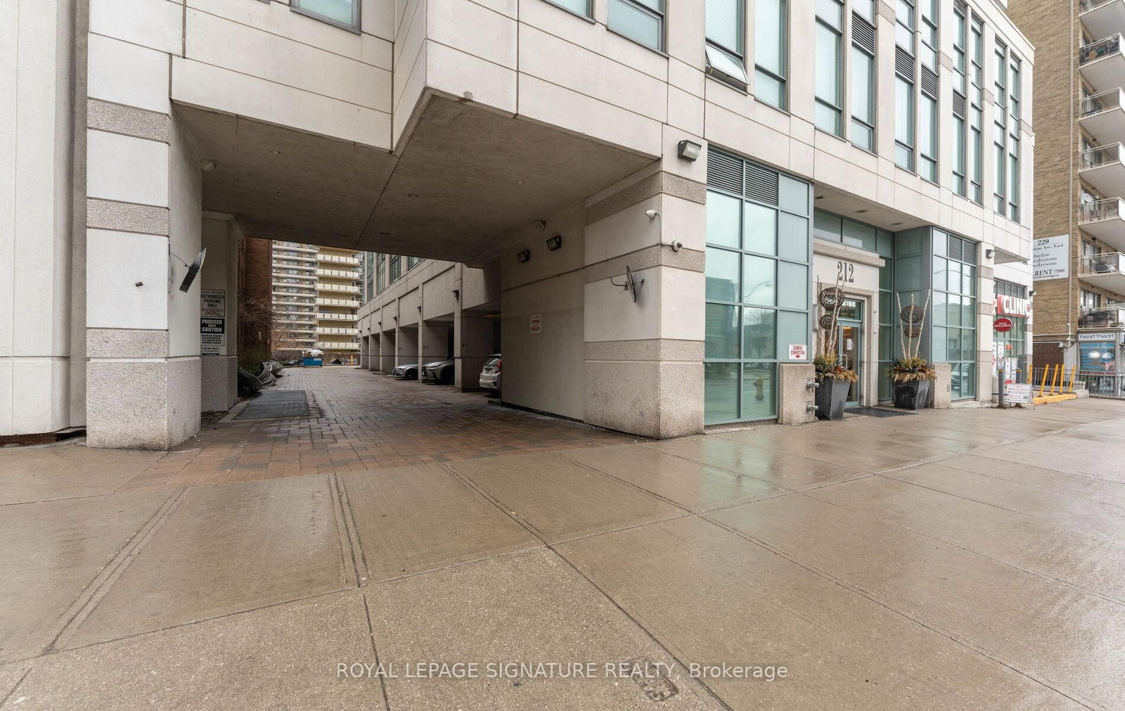 212 Eglinton Avenue E • #1411 • Toronto, ON photo 32