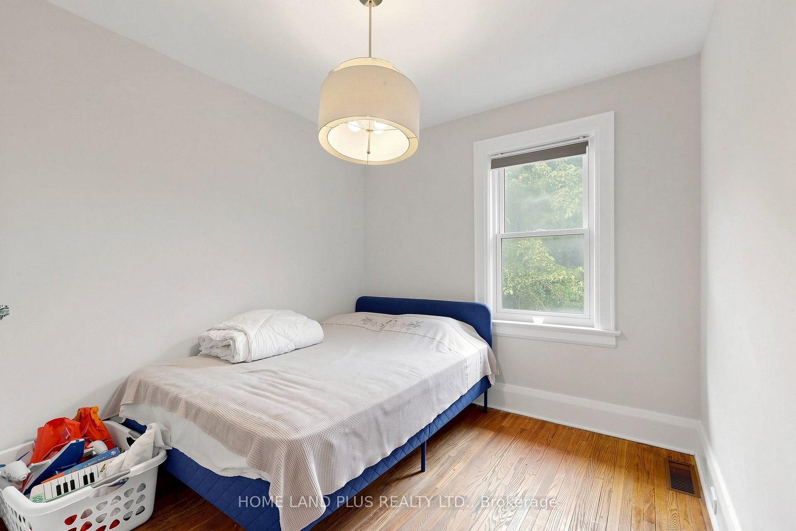 521 Hillsdale Avenue E • Toronto, ON photo 21