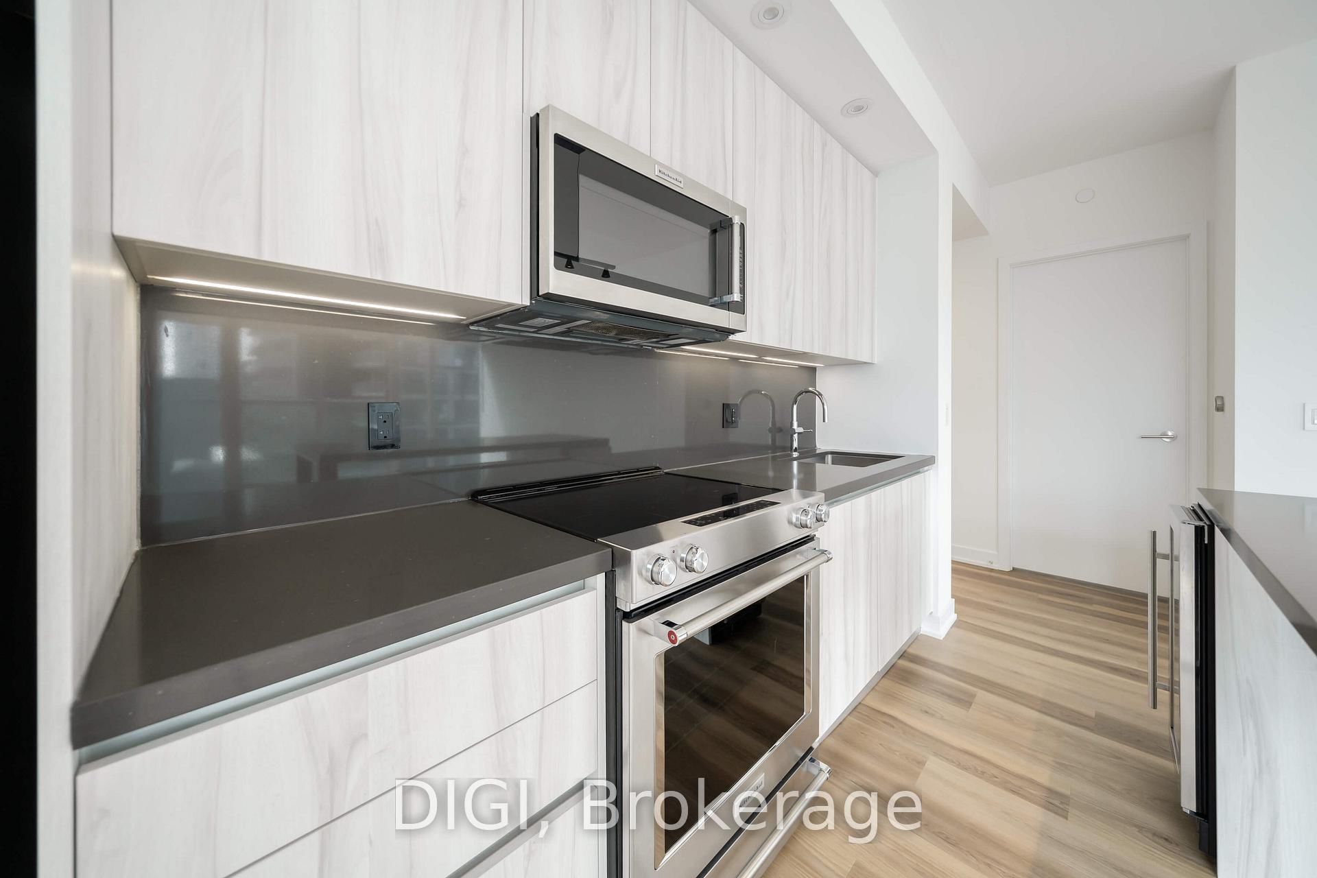 8 Gloucester Street, Unit 2303