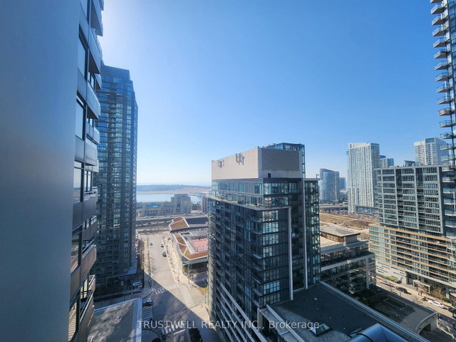 2212 - 25 Telegram Mews