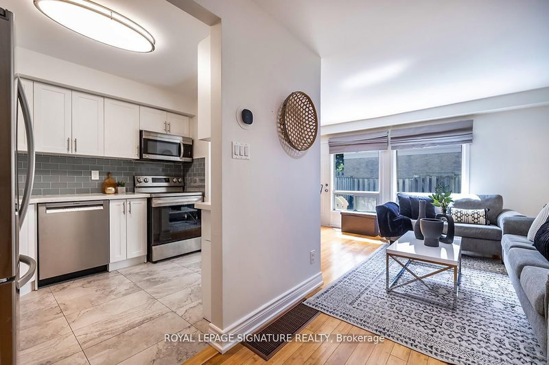 106 Thorny Vineway