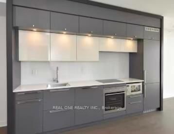 1110 - 15 Grenville Street