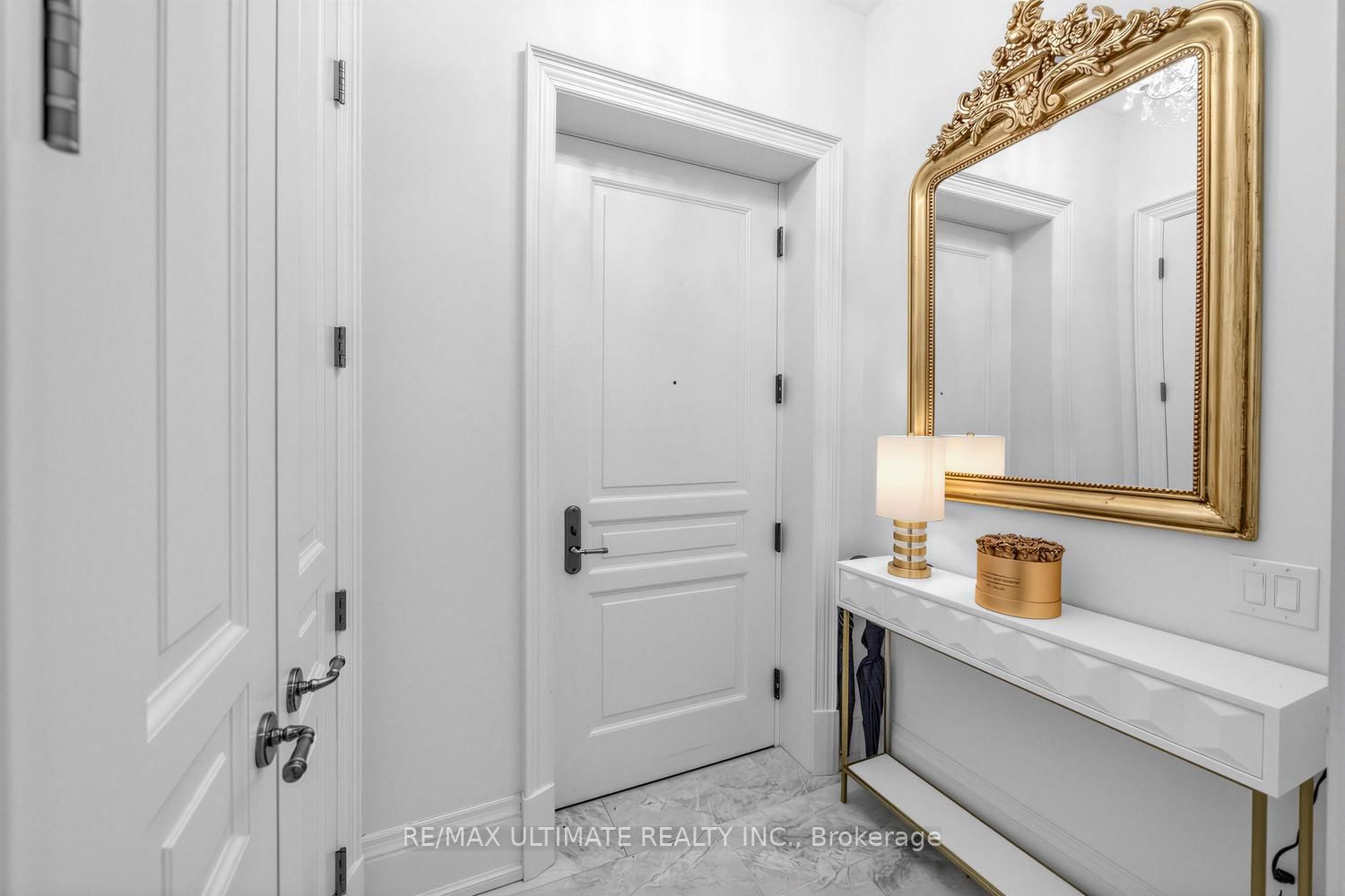 133 Hazelton Avenue • #202 • Toronto, ON photo 8