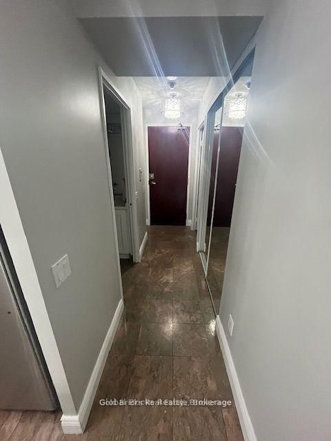 610-750 Bay Street, Toronto, ON, photo 3
