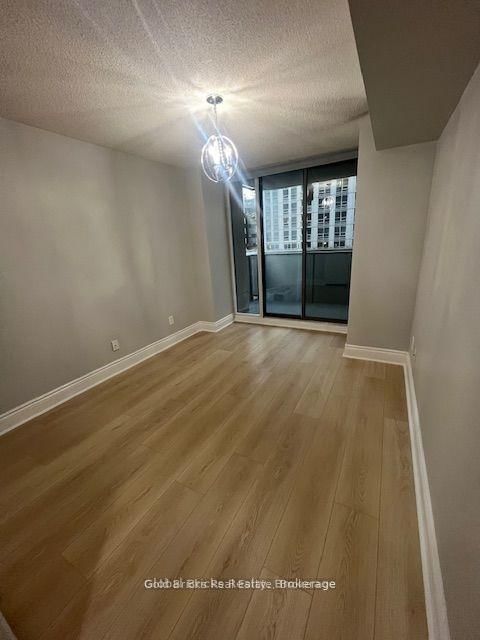 610-750 Bay Street, Toronto, ON, photo 5