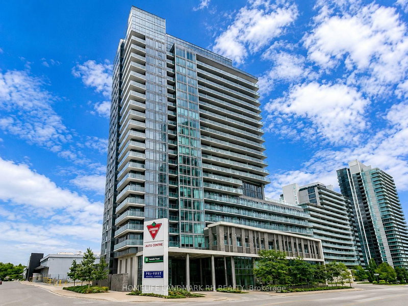 home for lease on 1611-72 Esther Shiner Boulevard