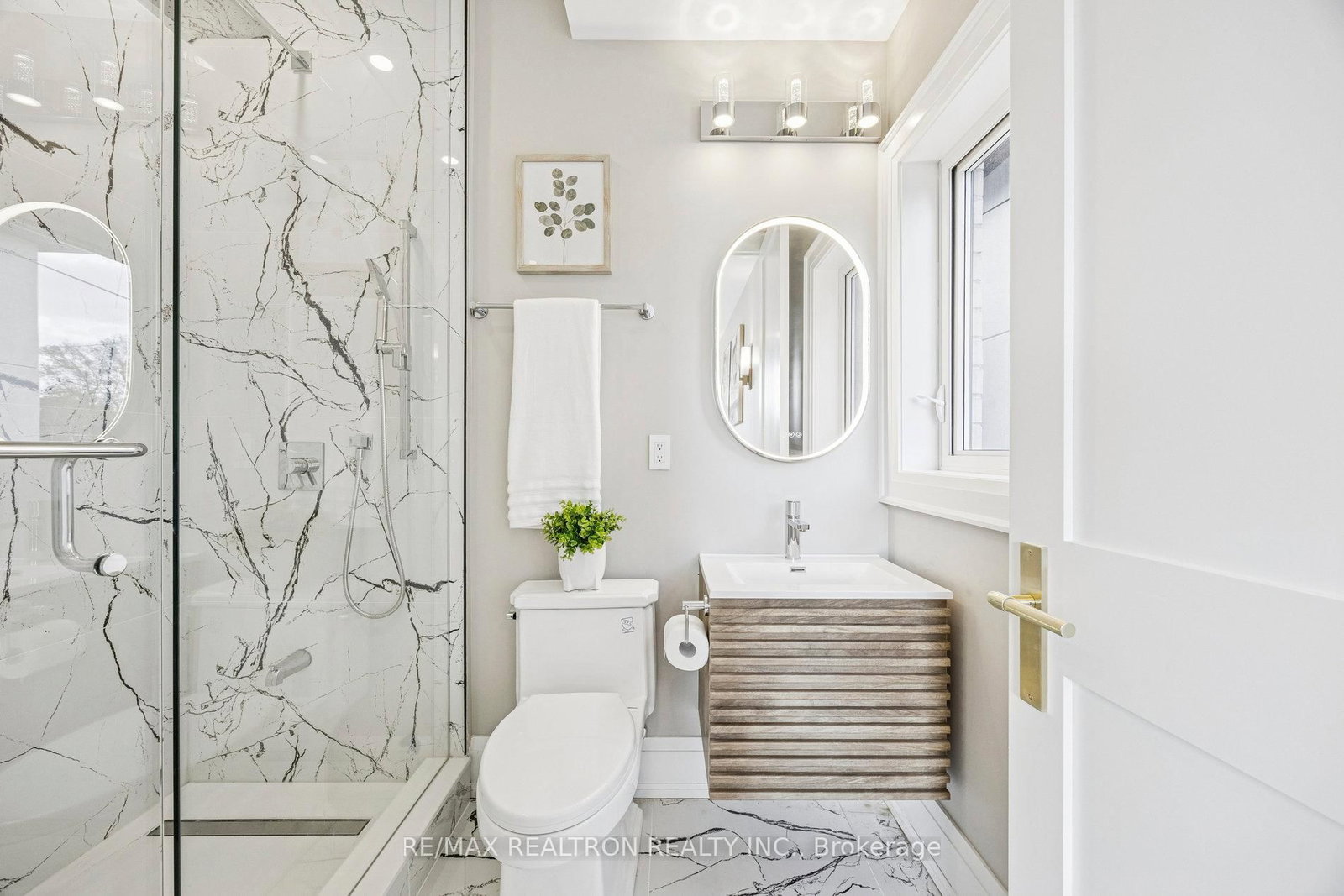 1 Lynnhaven Road • Toronto, ON photo 26