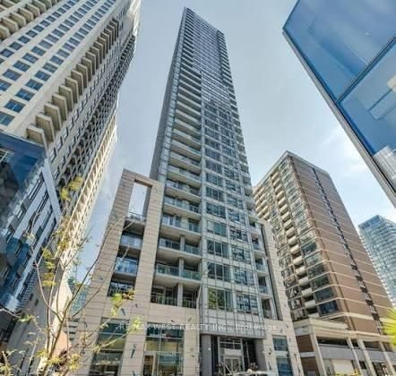 1004 - 21 Balmuto Street