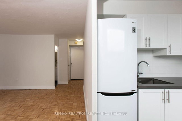 402 - 485 Huron Street