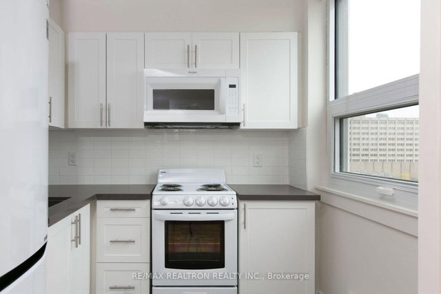 402 - 485 Huron Street