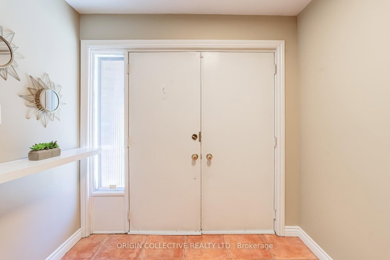 6 Oaken Gate Way