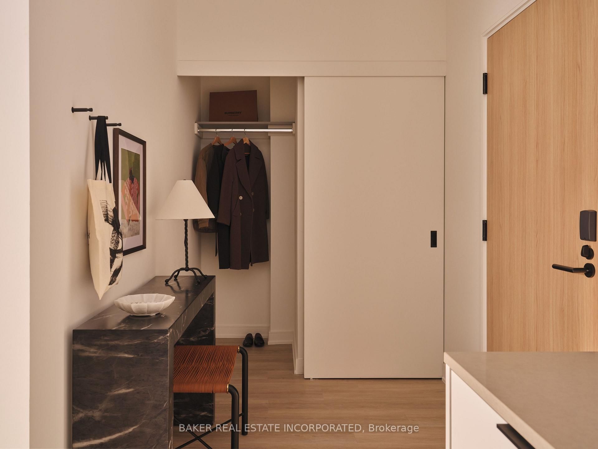 65 Trinity Street, Unit 826